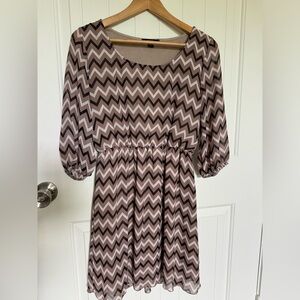 Espresso dress brown mocha stripped. Size S. 3/4 sleeve